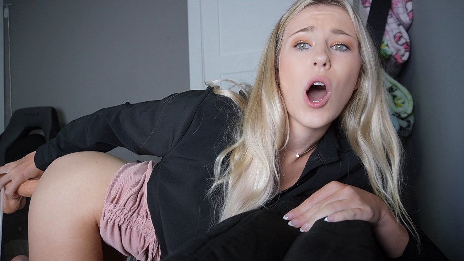 keeks 3005 – Slutting Myself Out for a Promotion